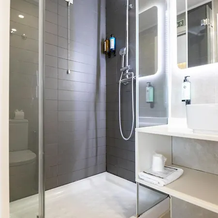 The Icons Hotel 3*